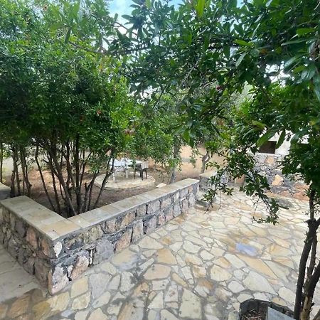 Rose Guesthouse Al 'Aqar Exteriér fotografie