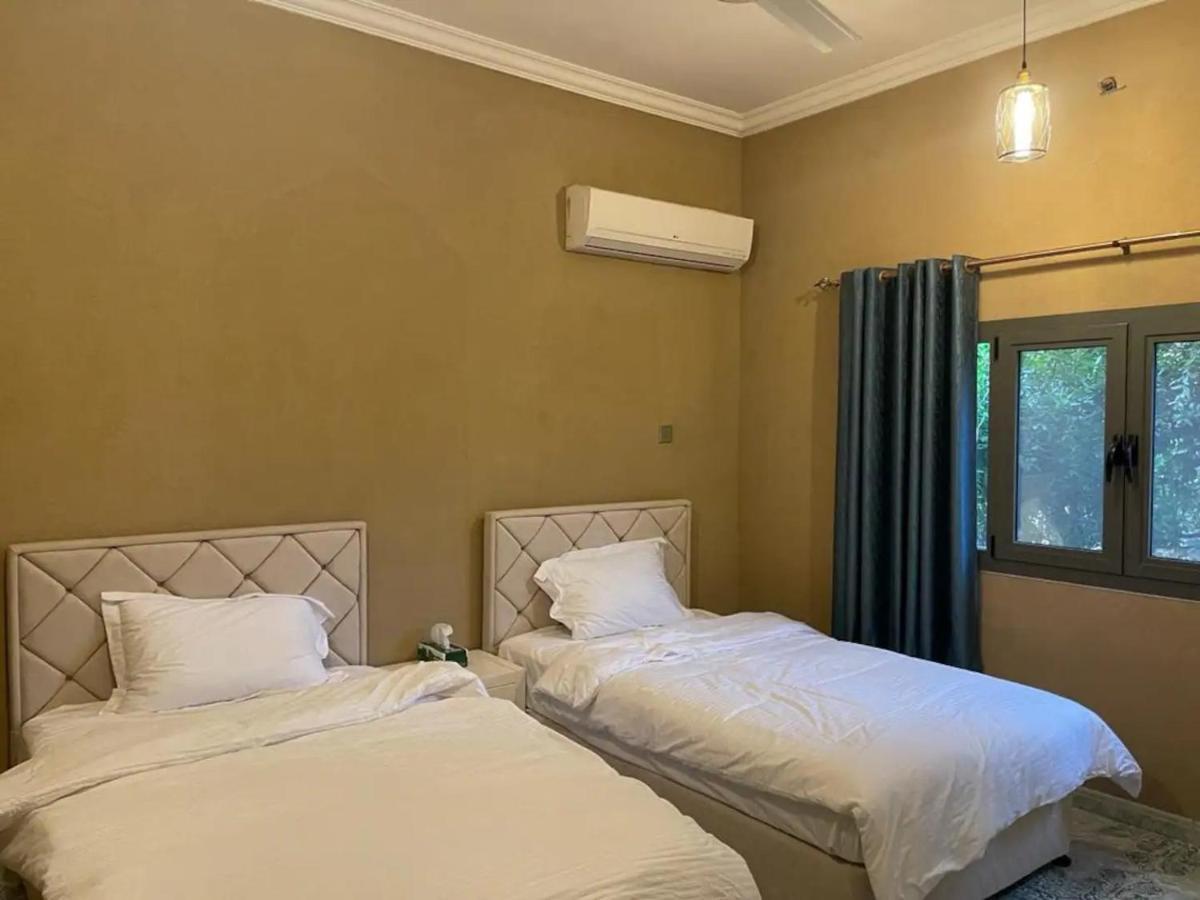 Rose Guesthouse Al 'Aqar Exteriér fotografie