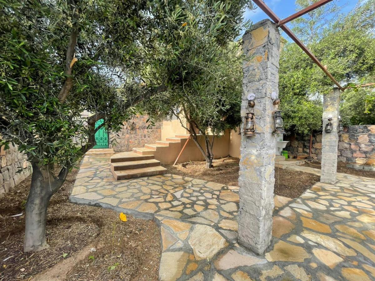 Rose Guesthouse Al 'Aqar Exteriér fotografie